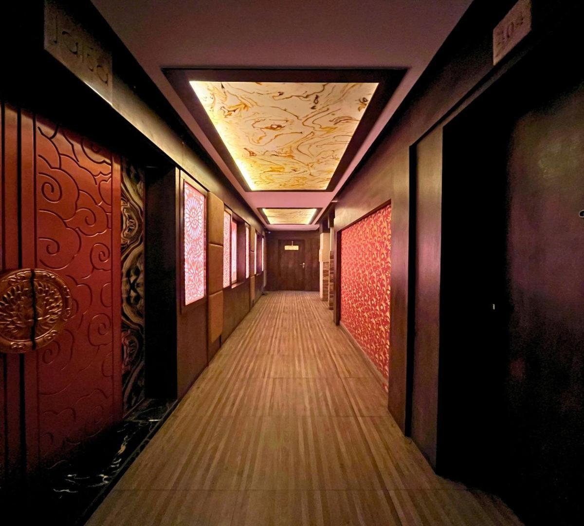 Hotel Runway Inn Pura Raghunath Екстер'єр фото