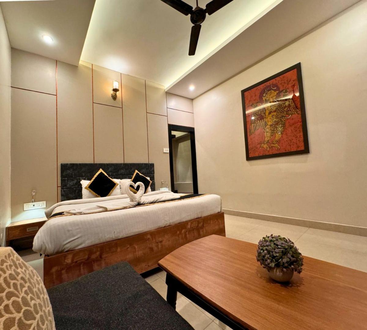 Hotel Runway Inn Pura Raghunath Екстер'єр фото