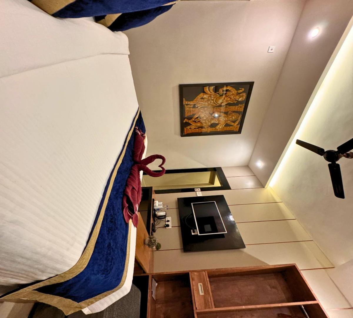Hotel Runway Inn Pura Raghunath Екстер'єр фото