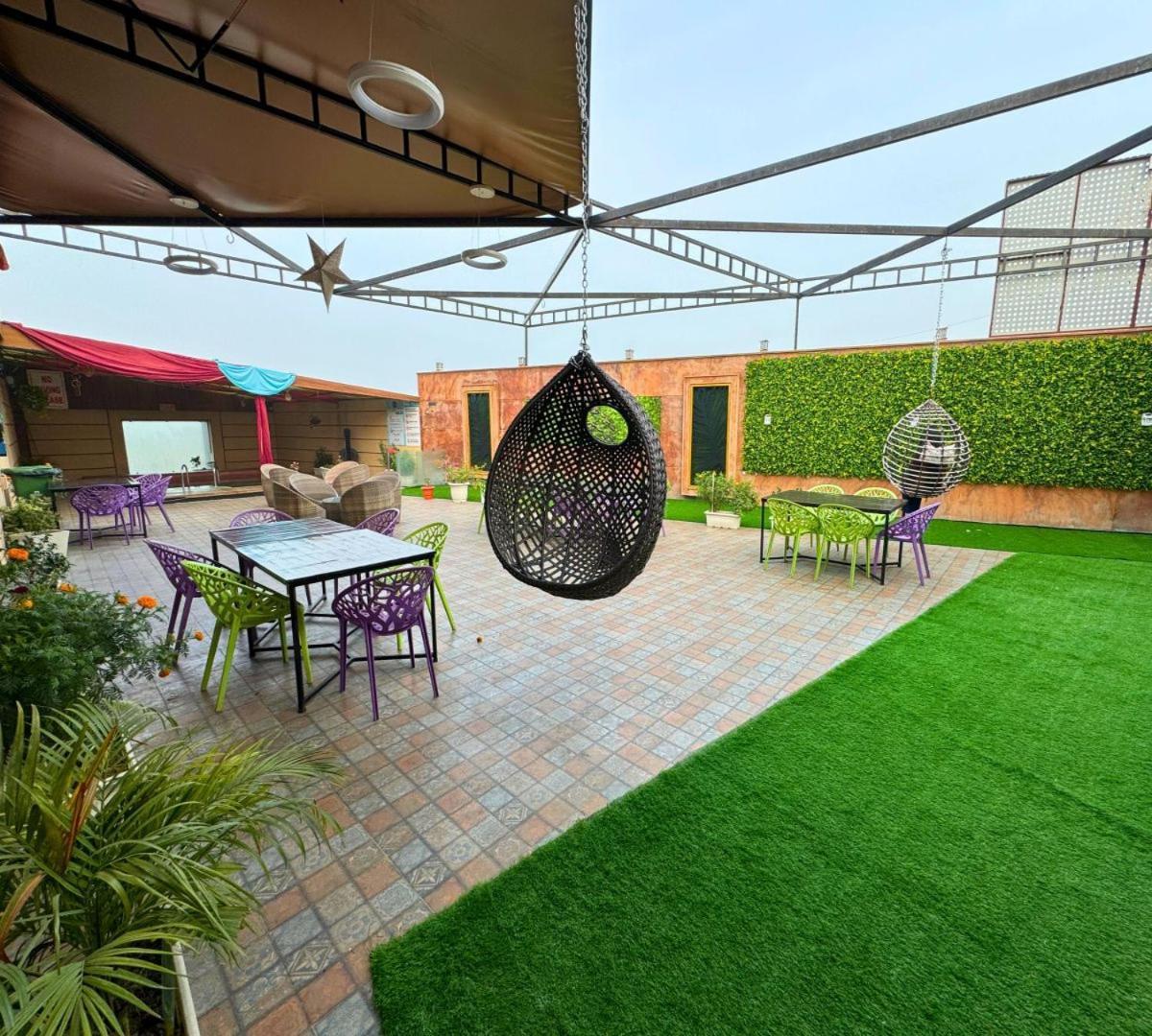 Hotel Runway Inn Pura Raghunath Екстер'єр фото